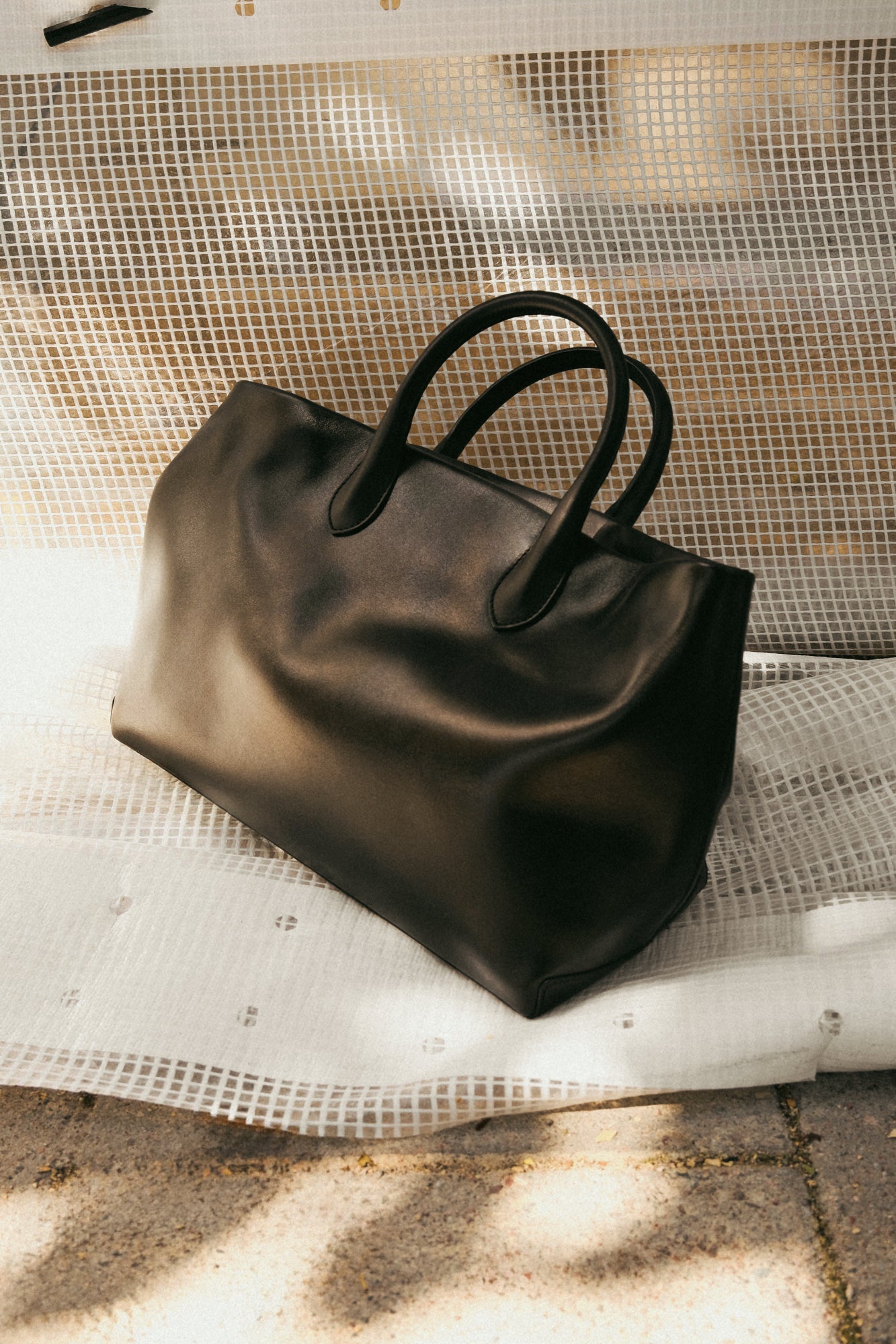 Lola Tote Leather Black