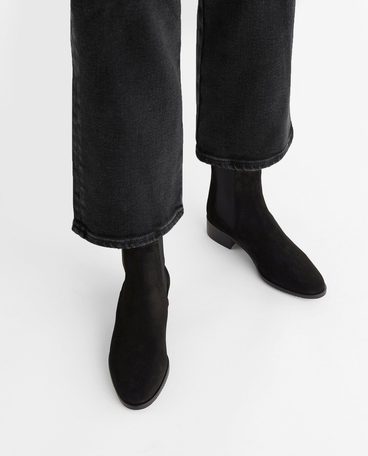 Lucile Suede Black