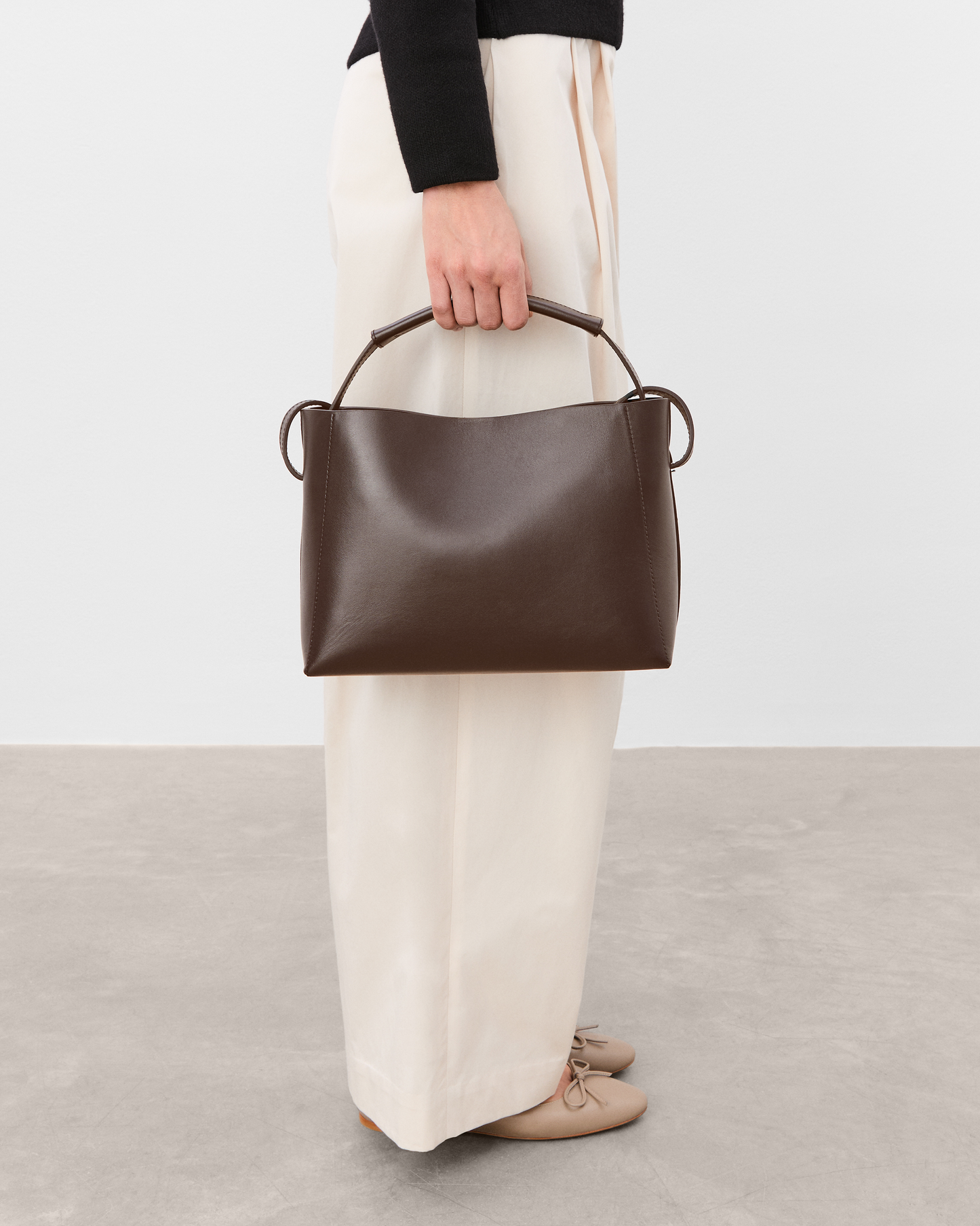 Hedda Midi Handbag Leather Chocolate