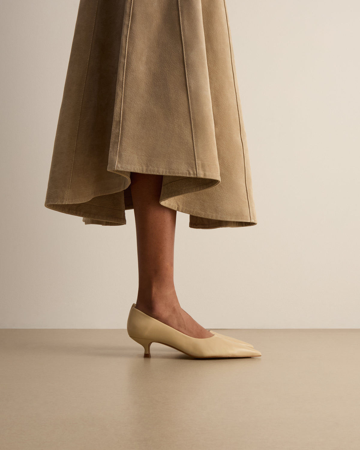 Naima Leather Creme